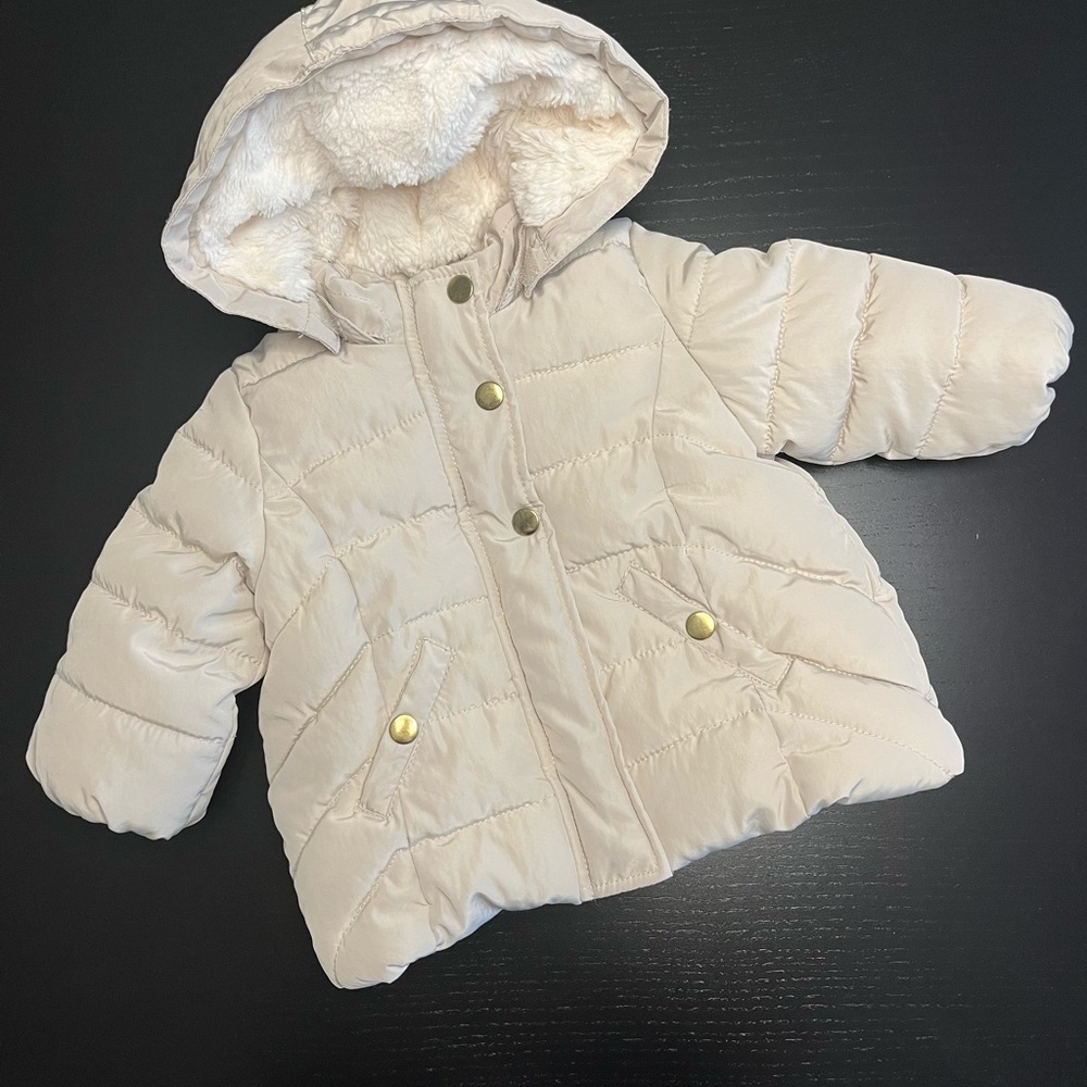 H&M - 4-6m Cream Kids Puffer Jacket